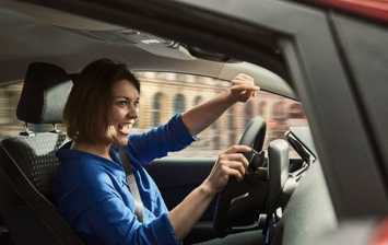 Женщины-водители более ответственны в вопросах безопасности
